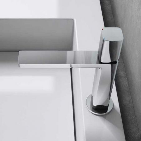 Waschbeckenarmatur Alano, Waschbeckenmontage, Chrom, mit Neoperl-Perlator, außergewöhnliches Design