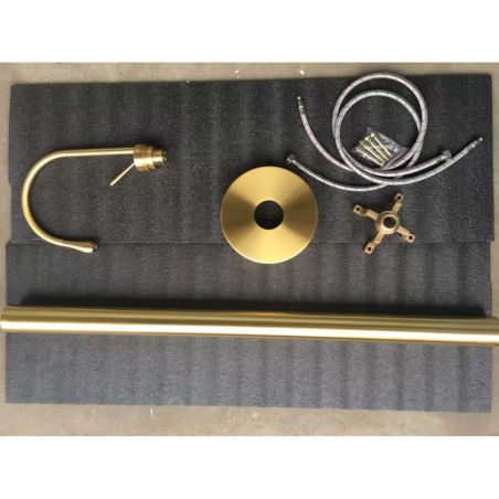 Waschbeckenarmatur Lost, Gold, Bodenmontage, rundes Design, 360° Drehung