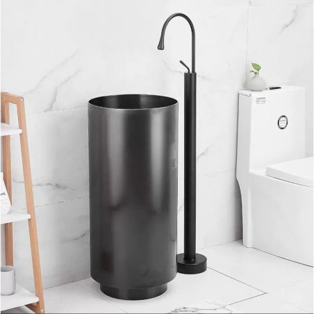 Waschbeckenarmatur Lost, Mattschwarz, Bodenmontage, rundes Design, 360° Drehung