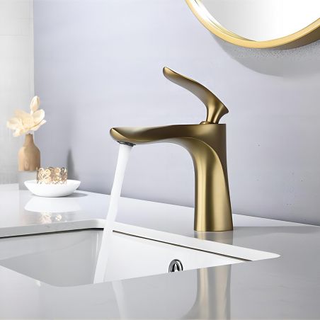 Waschbeckenarmatur Brandi, gebürstetes Gold, Höhe 18 cm, Waschbeckenmontage