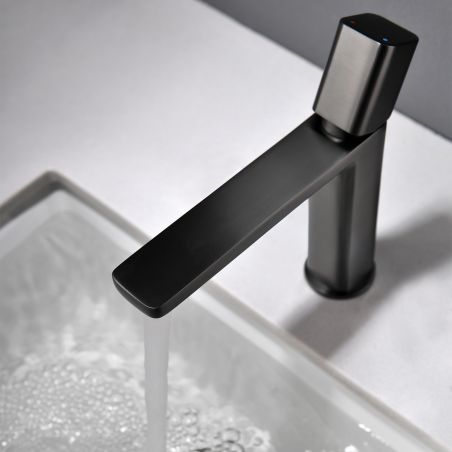 Waschbeckenarmatur Alano, Waschbeckenmontage, Mattschwarz, mit Neoperl-Perlator, außergewöhnliches Design