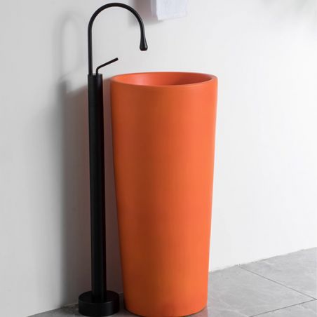Waschbeckenarmatur Lost, Mattschwarz, Bodenmontage, rundes Design, 360° Drehung