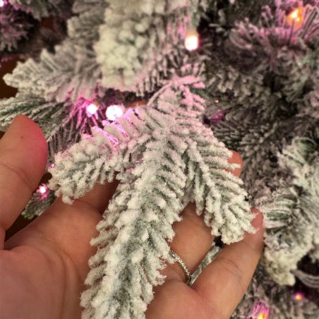 Künstlicher Weihnachtsbaum, beschneit, 3D-Zweige, RGB-LED mit 32 Modi, 250 cm, Fernbedienung, Metallständer, 4186 Zweige, Polar