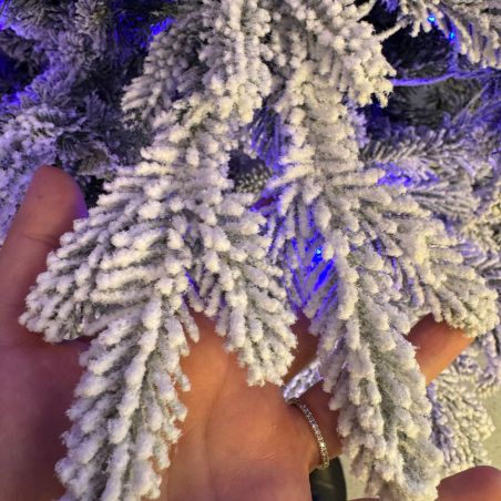 Künstlicher Weihnachtsbaum, beschneit, 3D-Zweige, RGB-LED mit 32 Modi, 250 cm, Fernbedienung, Metallständer, 4186 Zweige, Polar