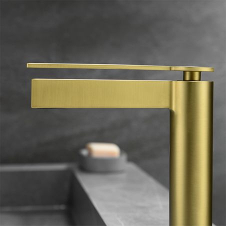 Waschbeckenarmatur, schlanker Hebel und Auslauf, Mattgold, Waschbeckenmontage, Elis