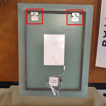 Smart-Spiegel, LED, Entnebelung, Touch-Button, 5 mm Glas, 3 Farben, einstellbare Helligkeit, Maße 70 x 90 cm, Zafira