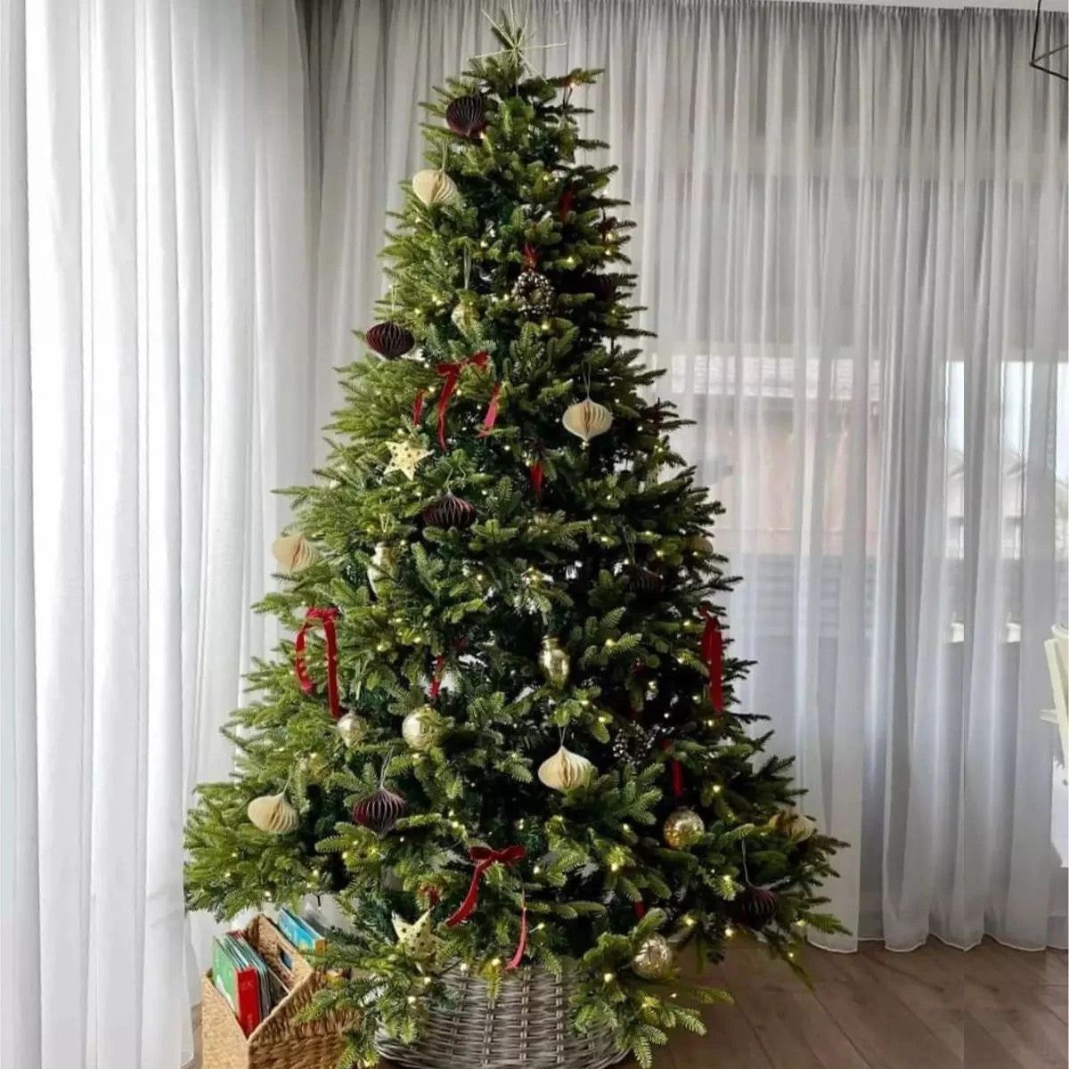 Premium-Weihnachtsbaum mit LED, 3D-Zweige, Normandian PE, Größe 250 cm, inklusive Metallständer
