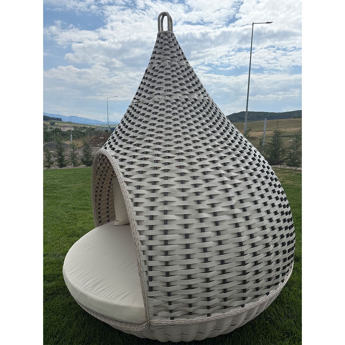 Außenbett für Garten oder Terrasse, Nestform, 10 Kissen, Aluminiumrahmen, Rattangeflecht, Durchmesser 180x220 cm, Rustica