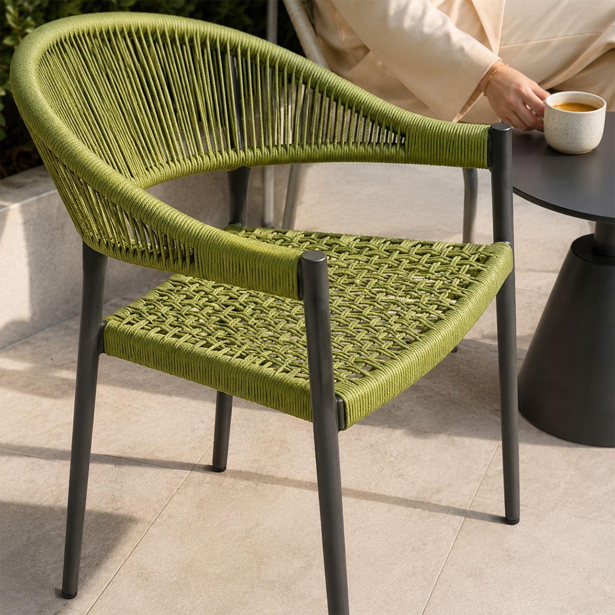 Set mit Tisch und 2 Stühlen, für Garten oder Terrasse, Aluminium in Dunkelgrau, grüne Seilflechtung, Oasis