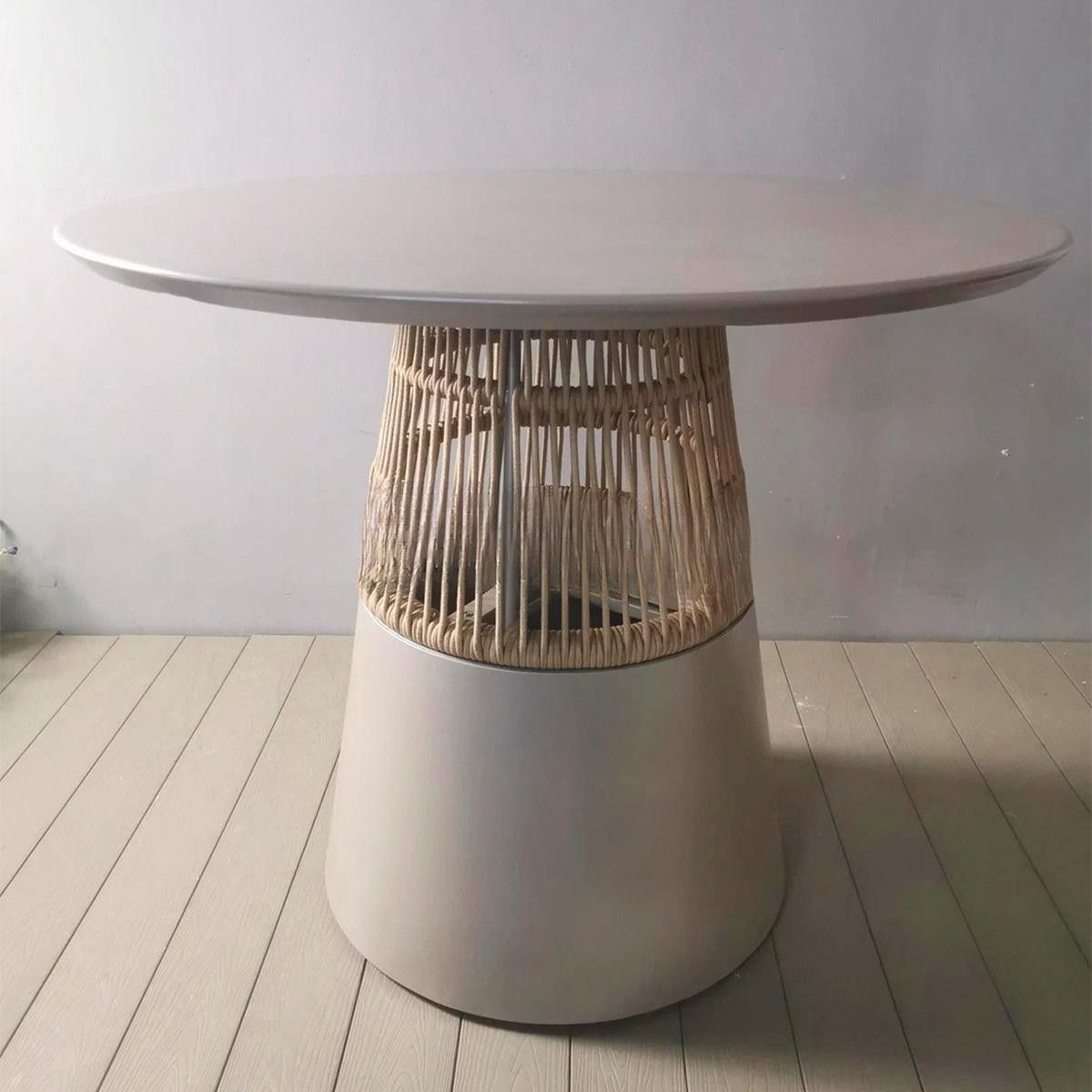 Möbelset für Terrasse oder Garten, Tisch und 4 Stühle, Aluminiumrahmen und Polyrattan-Geflecht, June